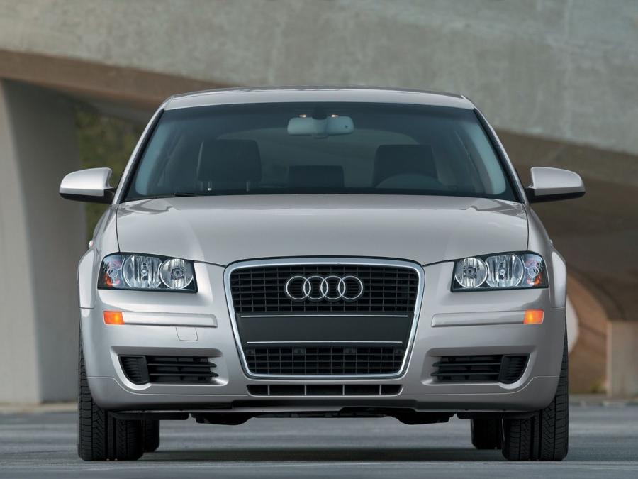  Audi A3 Sportback 2.0T (8PA) 2004 года  (NA) (фото 4 из 14)